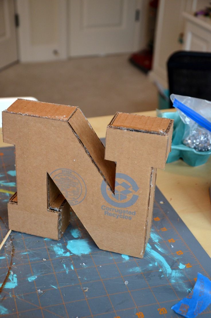 Изготовление объемных букв из картона